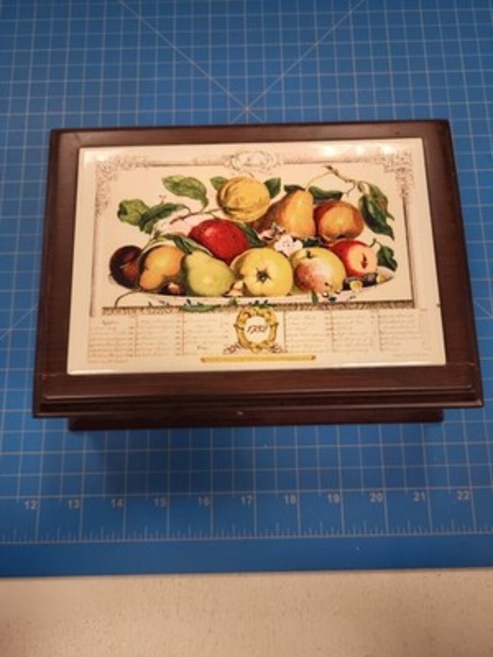 VDM Vintage Wood Box Fruit Tile Top Trinket Jewelry Storage Decor 9'x6.5" Square